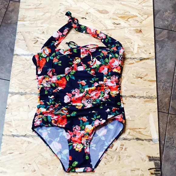 no brand Other - 🎉🎉HP🎉🎉Never wore 1 piece swimsuit